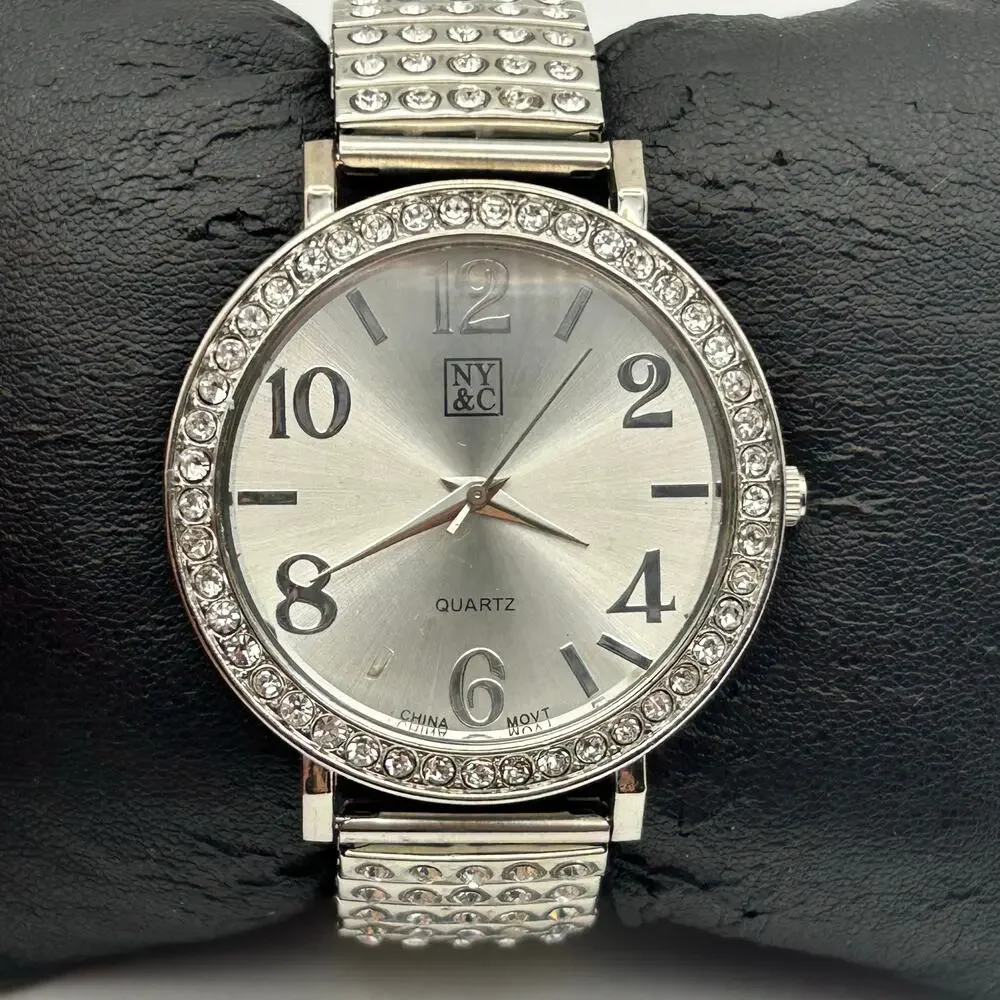 New York & Company discover elegant
